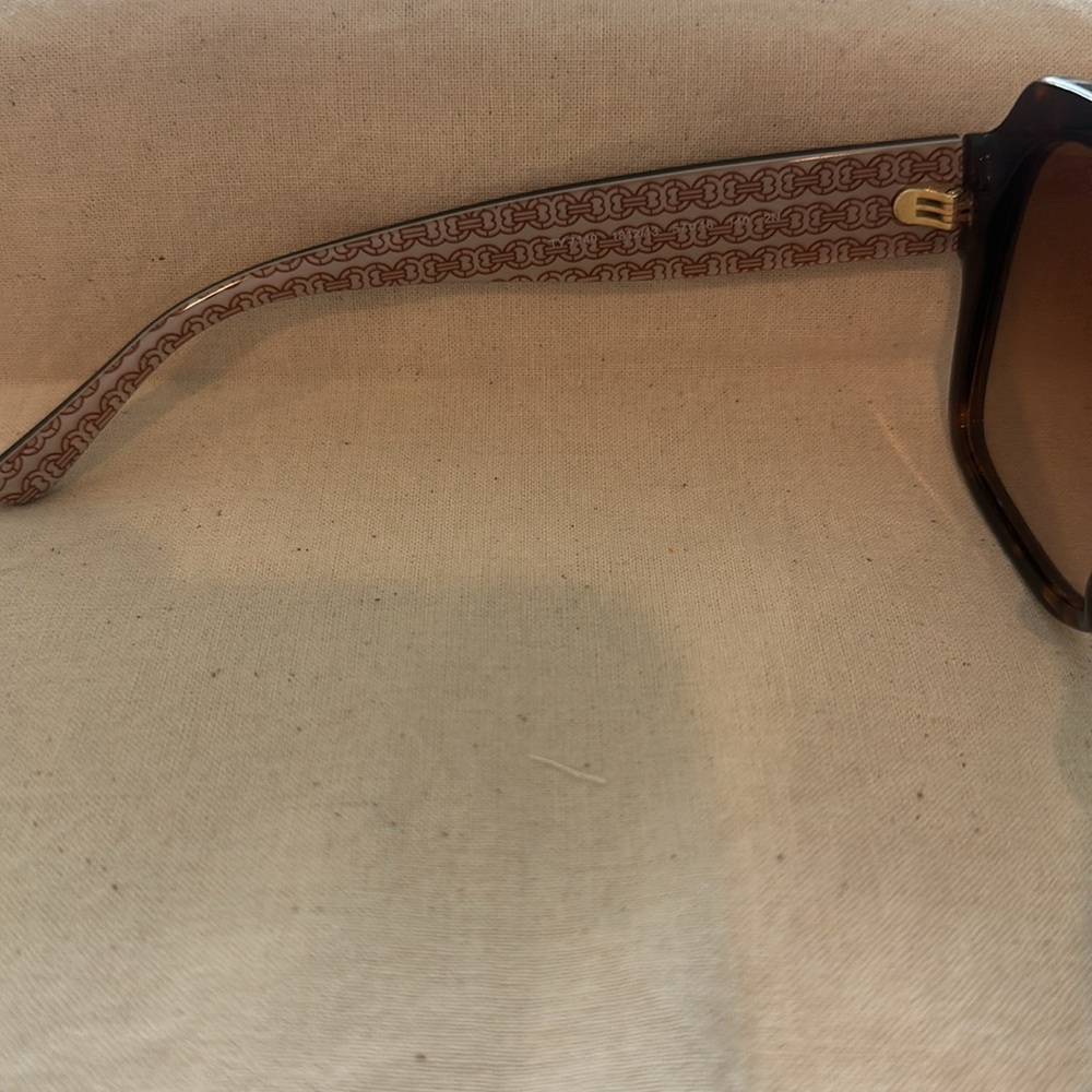 Tory Burch Tortoise Shell Square Sunglasses style 7140 - Picture 3 of 5